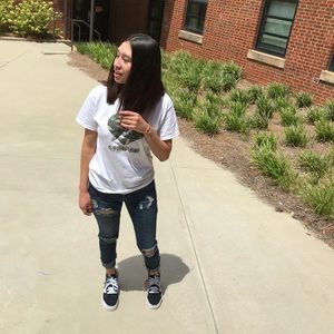 Meet your Posher, Cintia